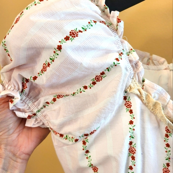 Sweet dress by Sleeping Doll Japan, sz S, floral with lace and ribbon trim - Picture 2 of 5